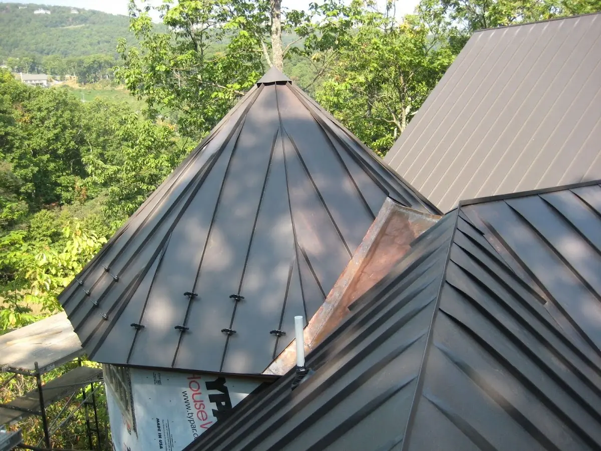 Professional Roof Tarp Installation by Craftsman Roofing in Pike Creek Valley